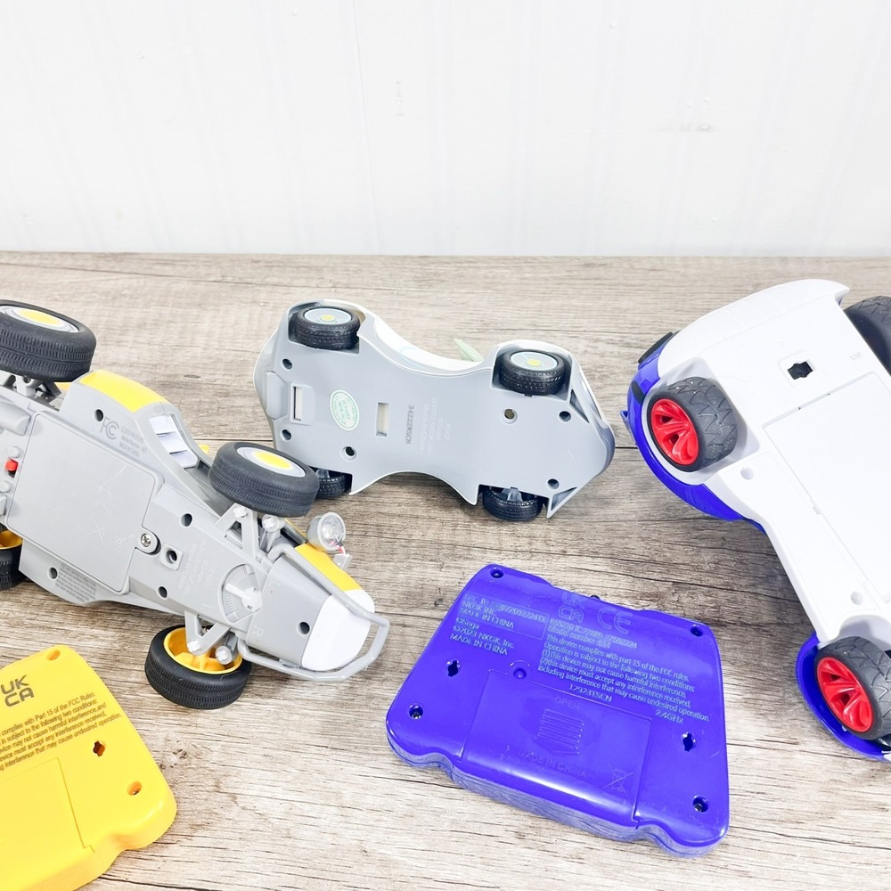 Team Sonic Racing RC: Tails The Fox & Sonic , 2.4GHz Remote Controlled Cars - Picture 13 of 16